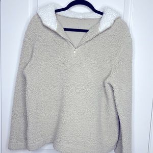 Sherpa sweatshirt